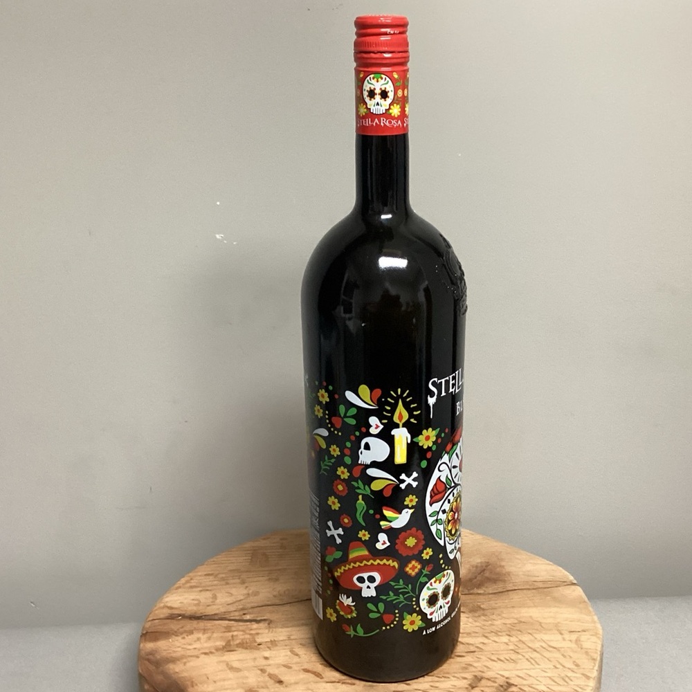 🔴 Stella Rosa Black Limited Edition Bottle - Huge - Heavy - Unique - Empty - Picture 9 of 16